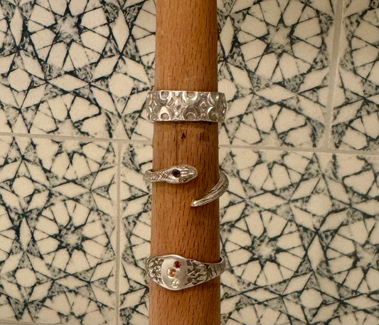 Lotus signet ring w/ saphires